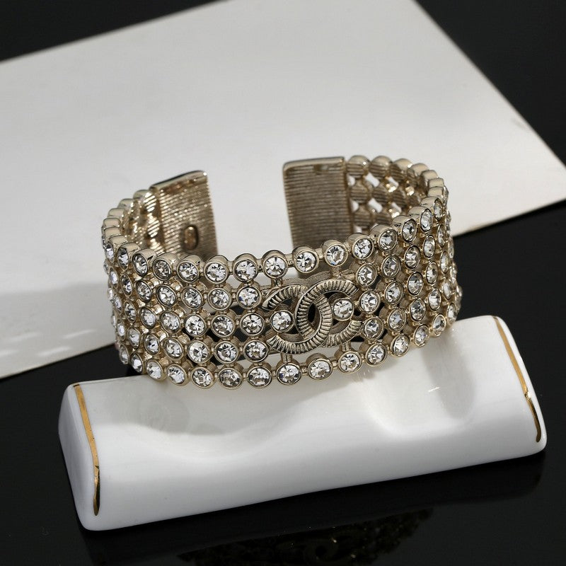 Chanel Diamond Cuff 18K Gold Bracelet product image 3, provided for visual reference and product detail review