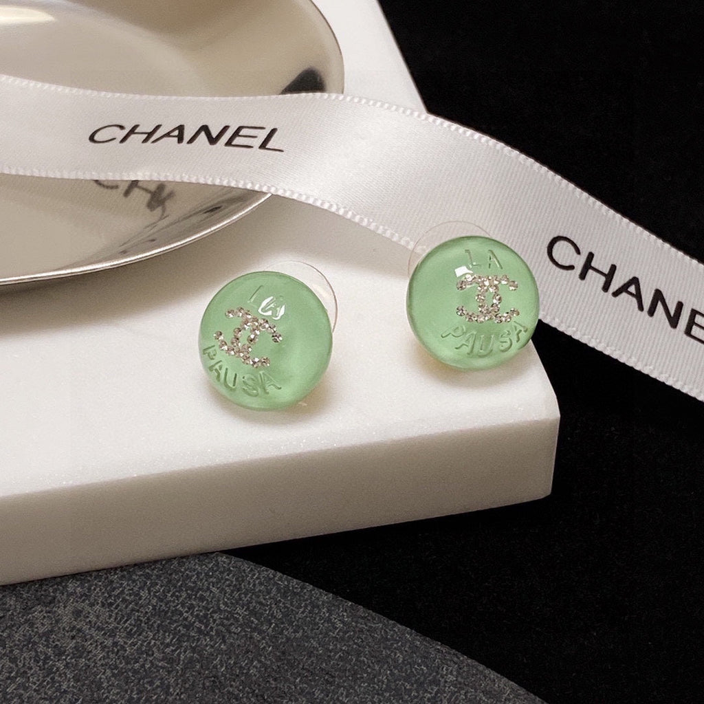 Chanel Green 18K Gold Earrings product image 8, provided for visual reference and product detail review