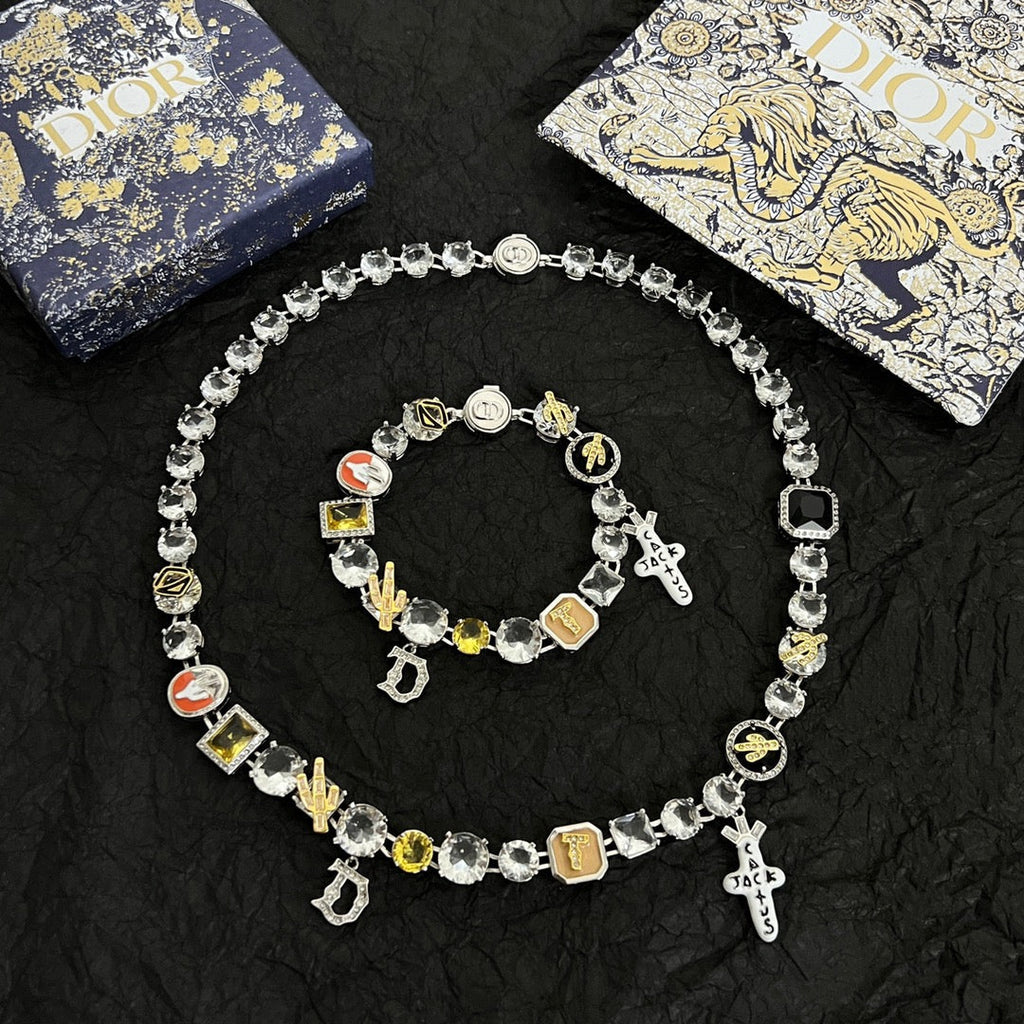 Dior x Cactus Jack GOAT 18K Gold Necklace product image 1, provided for visual reference and product detail review