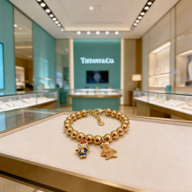Tiffany Return to Tag Gold 18K Gold Bracelet product image 3, provided for visual reference and product detail review