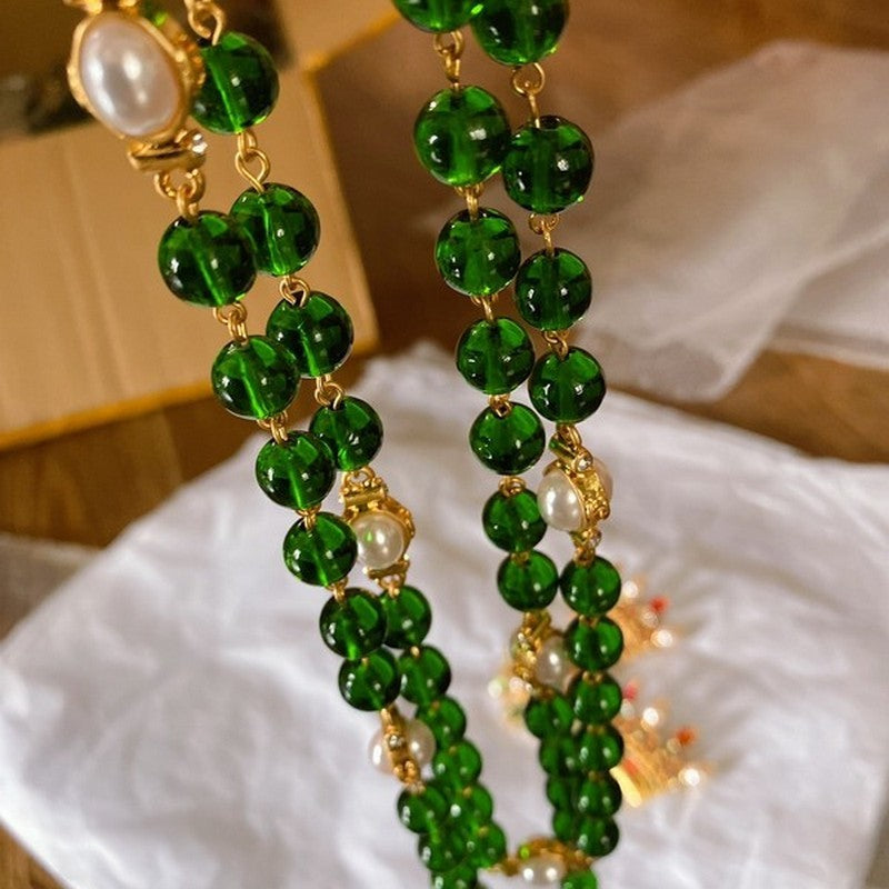 Chanel Long Green & White Pearls 18K Gold Necklace product image 3, provided for visual reference and product detail review