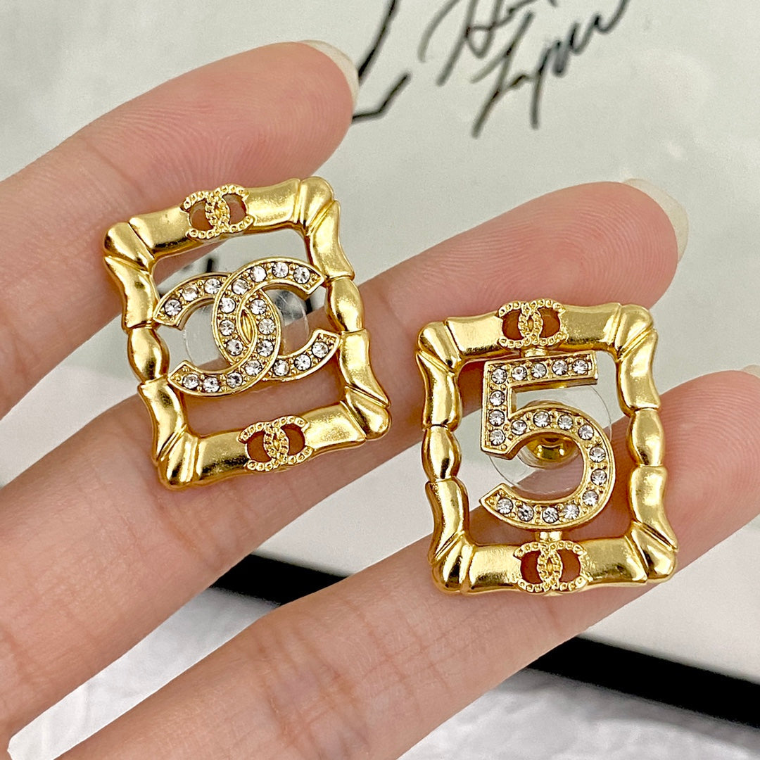 Chanel No.5 Square Diamond 18K Gold Earrings product image 4, provided for visual reference and product detail review