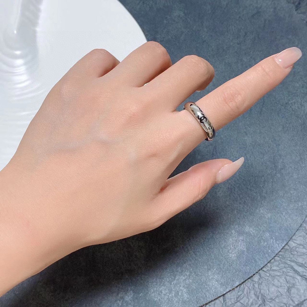 Chanel Coco 18K Gold Ring product image 5, provided for visual reference and product detail review