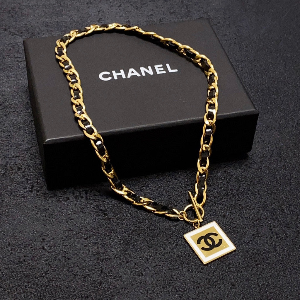 Chanel Leather Choker 18K Gold Necklace product image 1, provided for visual reference and product detail review