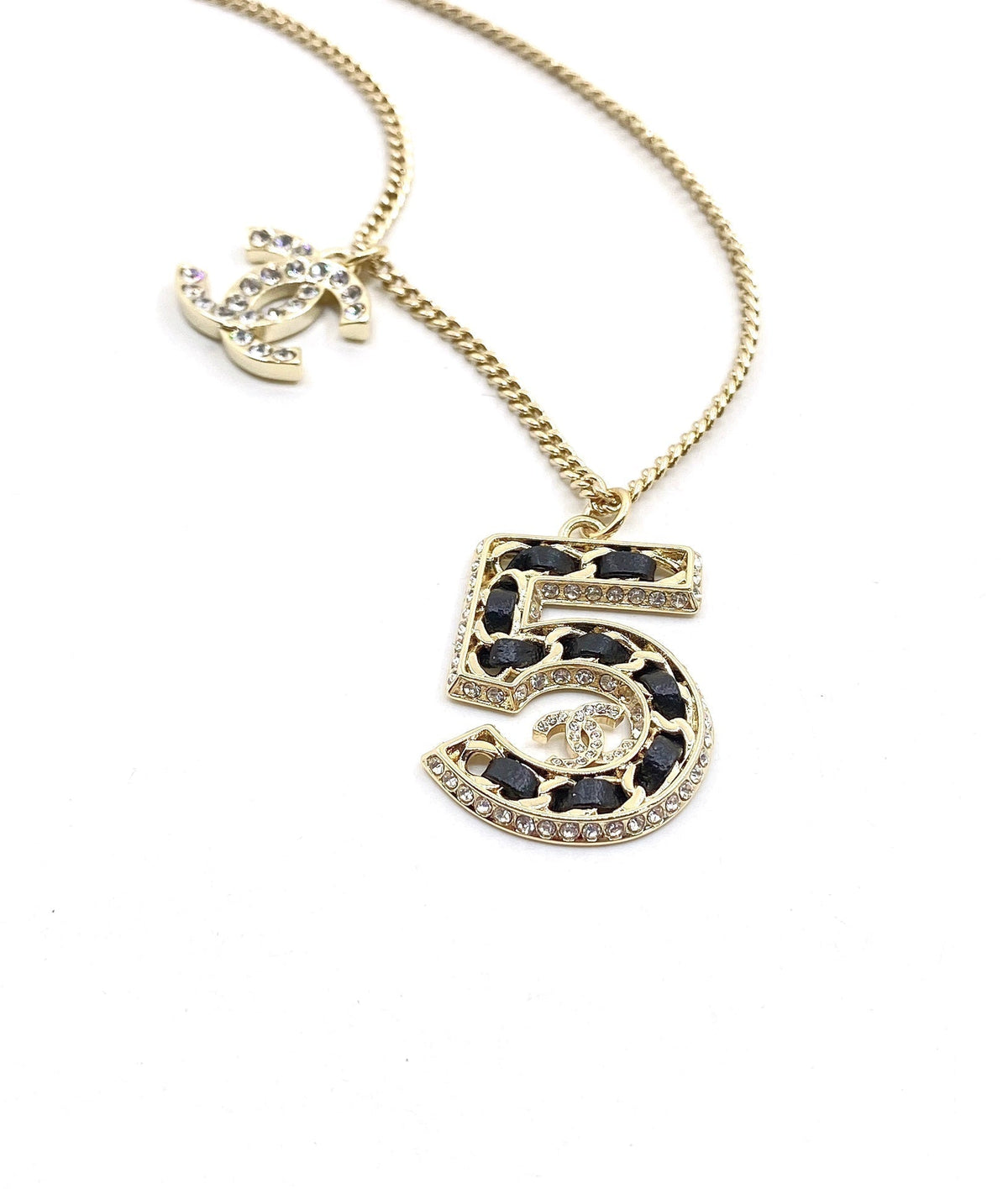 Chanel No.5 Chain 18K Gold Necklace product image 3, provided for visual reference and product detail review