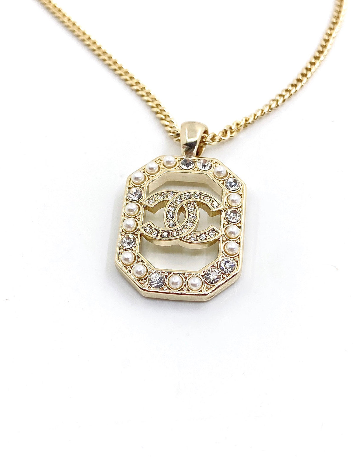 Chanel Perfume Bottle Chain 18K Gold Necklace product image 4, provided for visual reference and product detail review