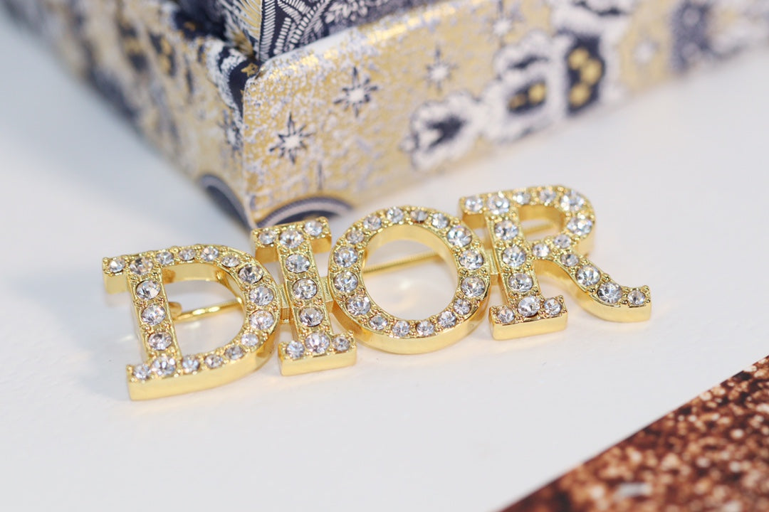 Dior Diamonds 18K Gold Brooch product image 2, provided for visual reference and product detail review