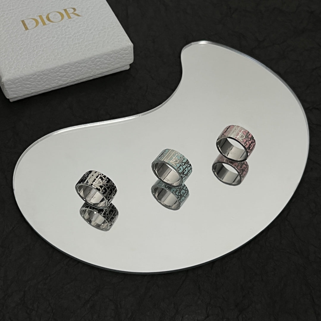 Dior Monogram Enamel 18K Gold Ring product image 7, provided for visual reference and product detail review