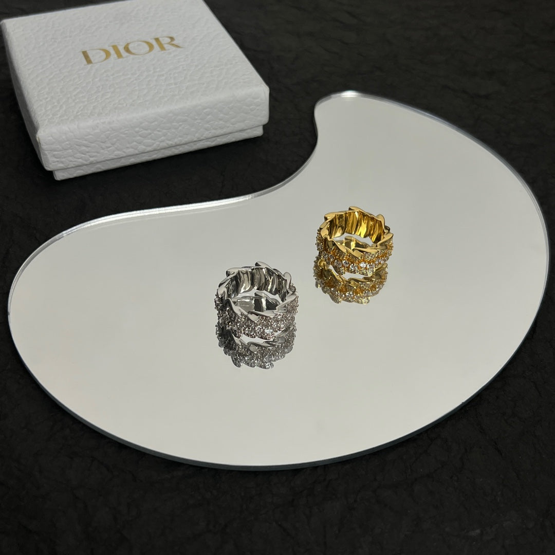Dior Couture Diamond 18K Gold Ring product image 7, provided for visual reference and product detail review