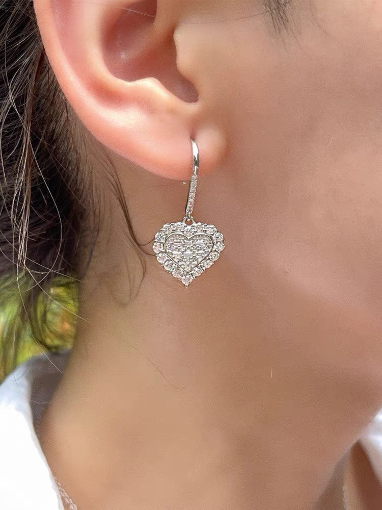 Tiffany Heart Diamonds 18K Gold Earrings product image 2, provided for visual reference and product detail review
