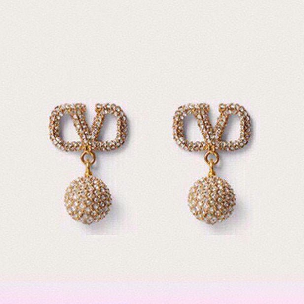 Valentino Diamonds 18K Gold Earrings product image 1, provided for visual reference and product detail review