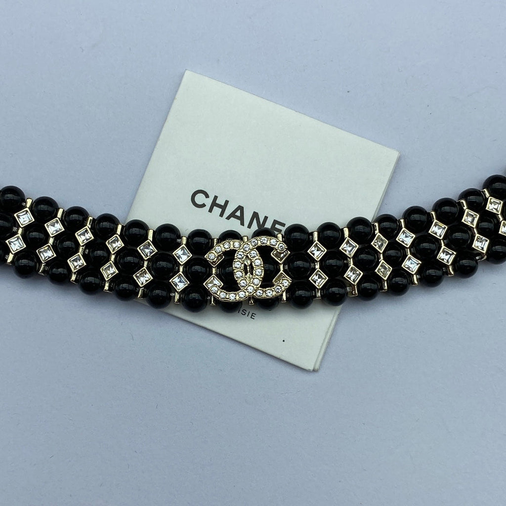 Chanel Strass Choker 18K Gold Necklace product image 6, provided for visual reference and product detail review