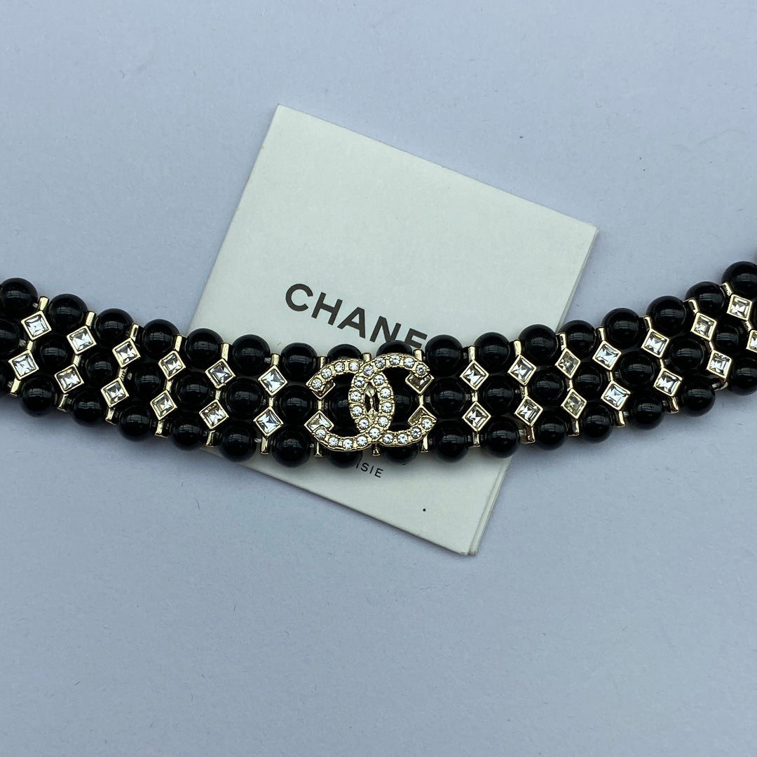 Chanel Strass Choker 18K Gold Necklace product image 6, provided for visual reference and product detail review