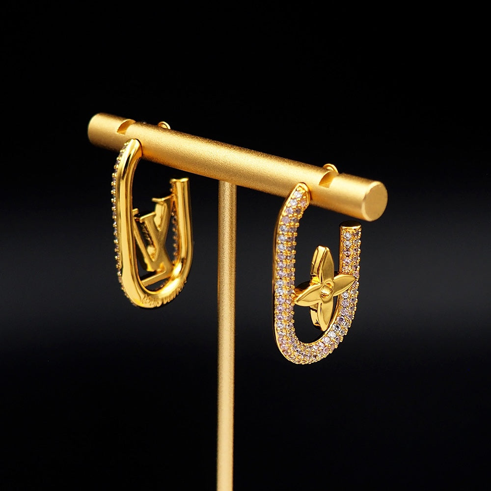 Louis Vuitton My Chain 18K Gold Earrings product image 6, provided for visual reference and product detail review