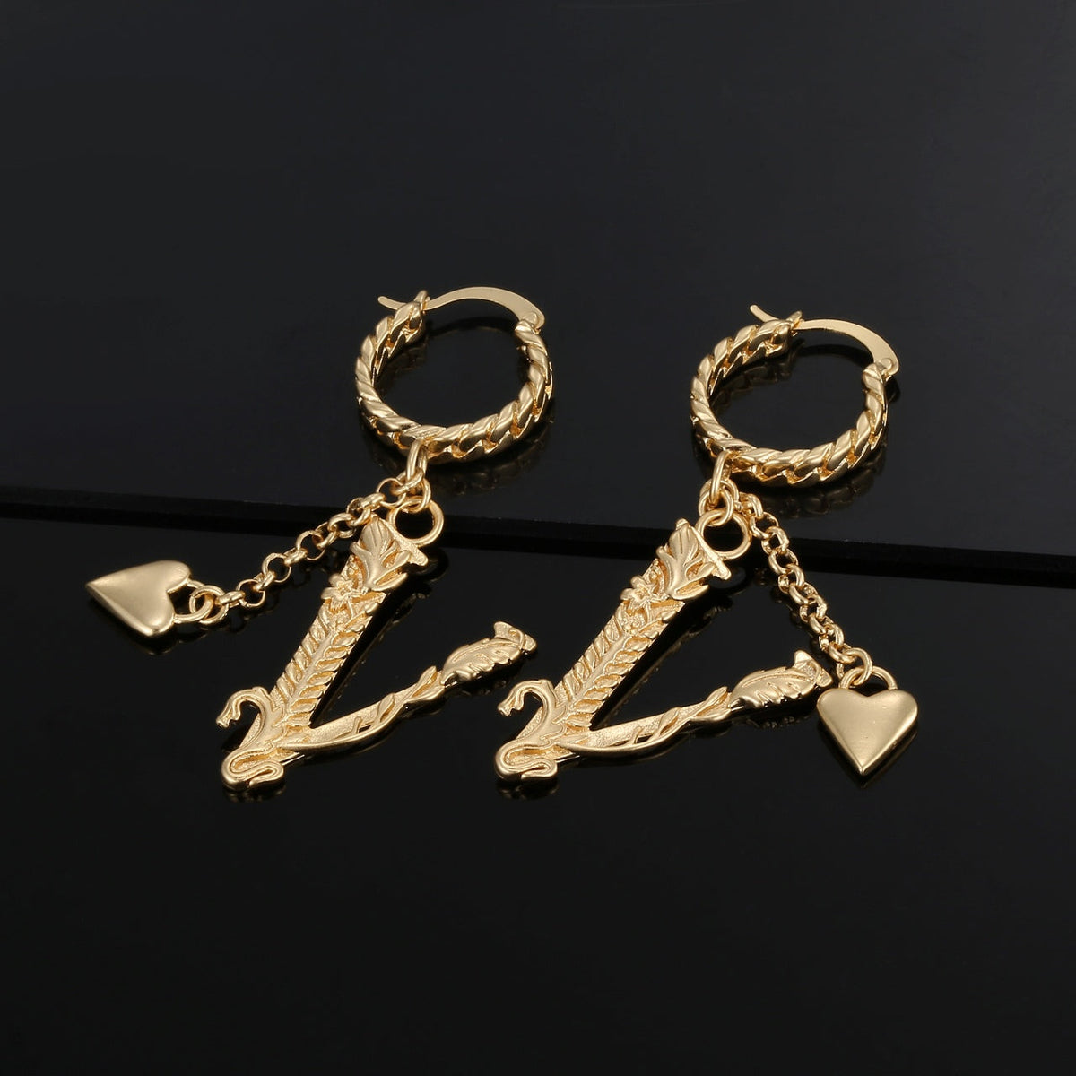 Heart Long 18K Gold Earrings product image 5, provided for visual reference and product detail review