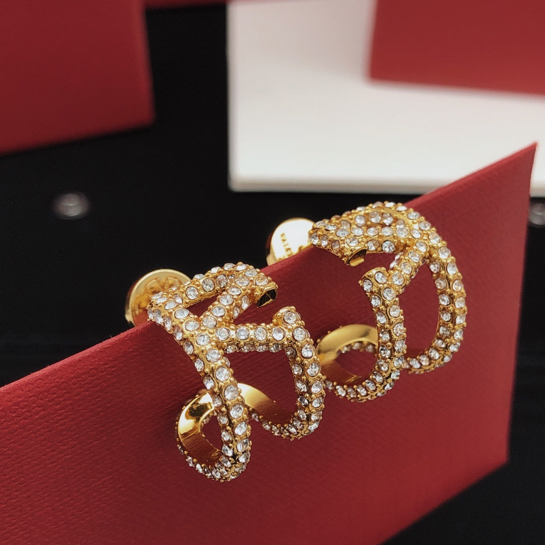 Valentino Diamonds Open 18K Gold Earrings product image 4, provided for visual reference and product detail review