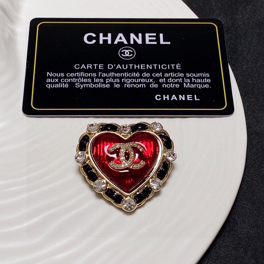 Chanel Red Crystal Heart 18K Gold Brooch product image 3, provided for visual reference and product detail review