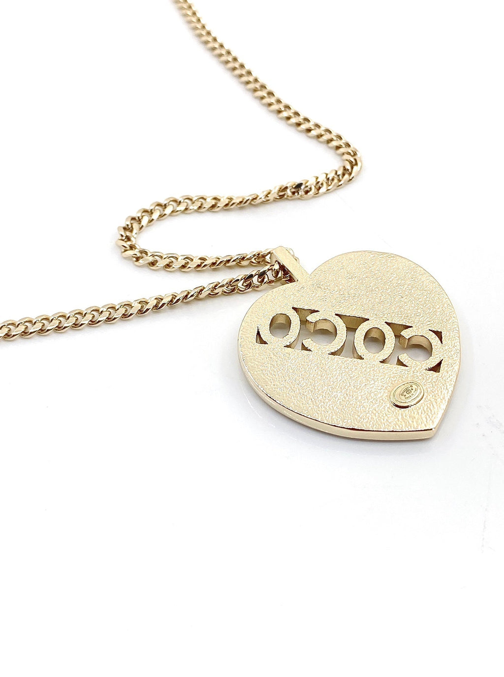 Chanel Heart Diamond Chain 18K Gold Necklace product image 3, provided for visual reference and product detail review