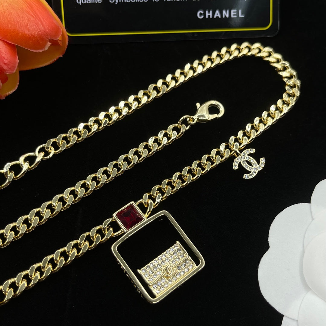 Chanel Bag Pendant Chain 18K Gold Necklace product image 3, provided for visual reference and product detail review