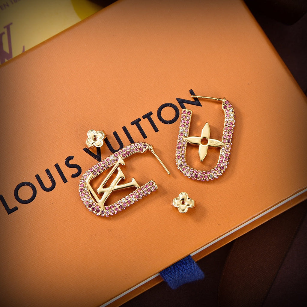 Louis Vuitton My Chain 18K Gold Earrings product image 3, provided for visual reference and product detail review