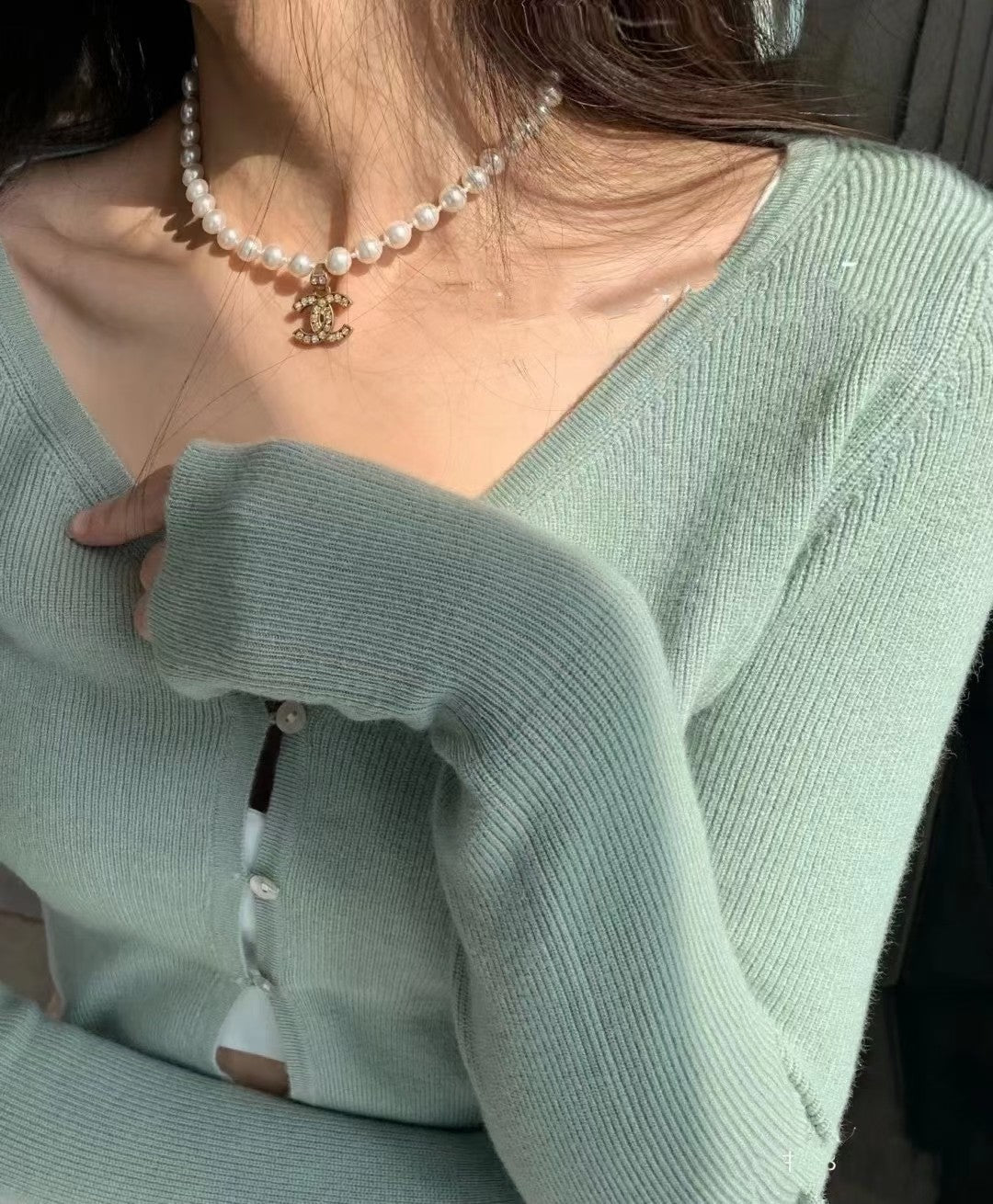 Chanel Pearl Chain 18K Gold Necklace product image 4, provided for visual reference and product detail review