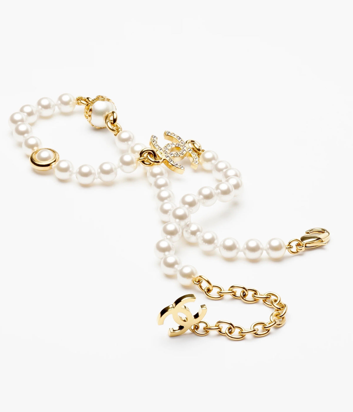 Chanel Pearl Chain 18K Gold Necklace product image 4, provided for visual reference and product detail review