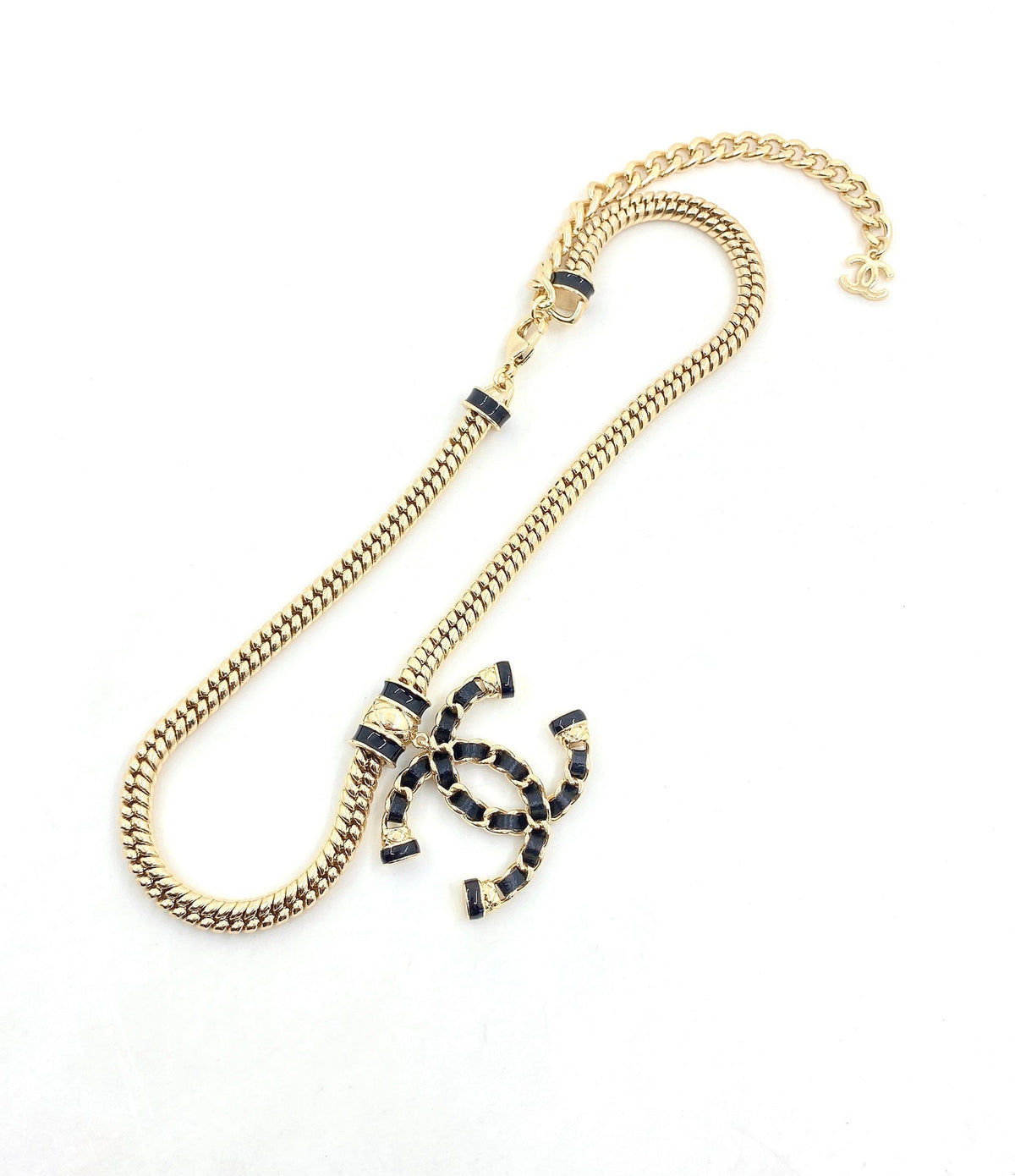 Chanel Leather Chain 18K Gold Necklace product image 3, provided for visual reference and product detail review