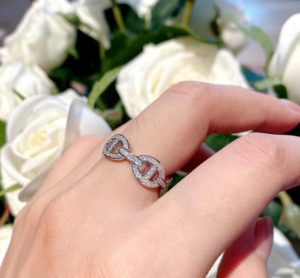 Hermes Chaine d'Ancre Enchainee Diamond 18K Gold Ring product image 3, provided for visual reference and product detail