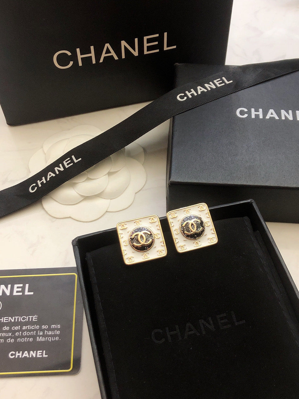 Chanel Vintage 18K Gold Earrings product image 3, provided for visual reference and product detail review