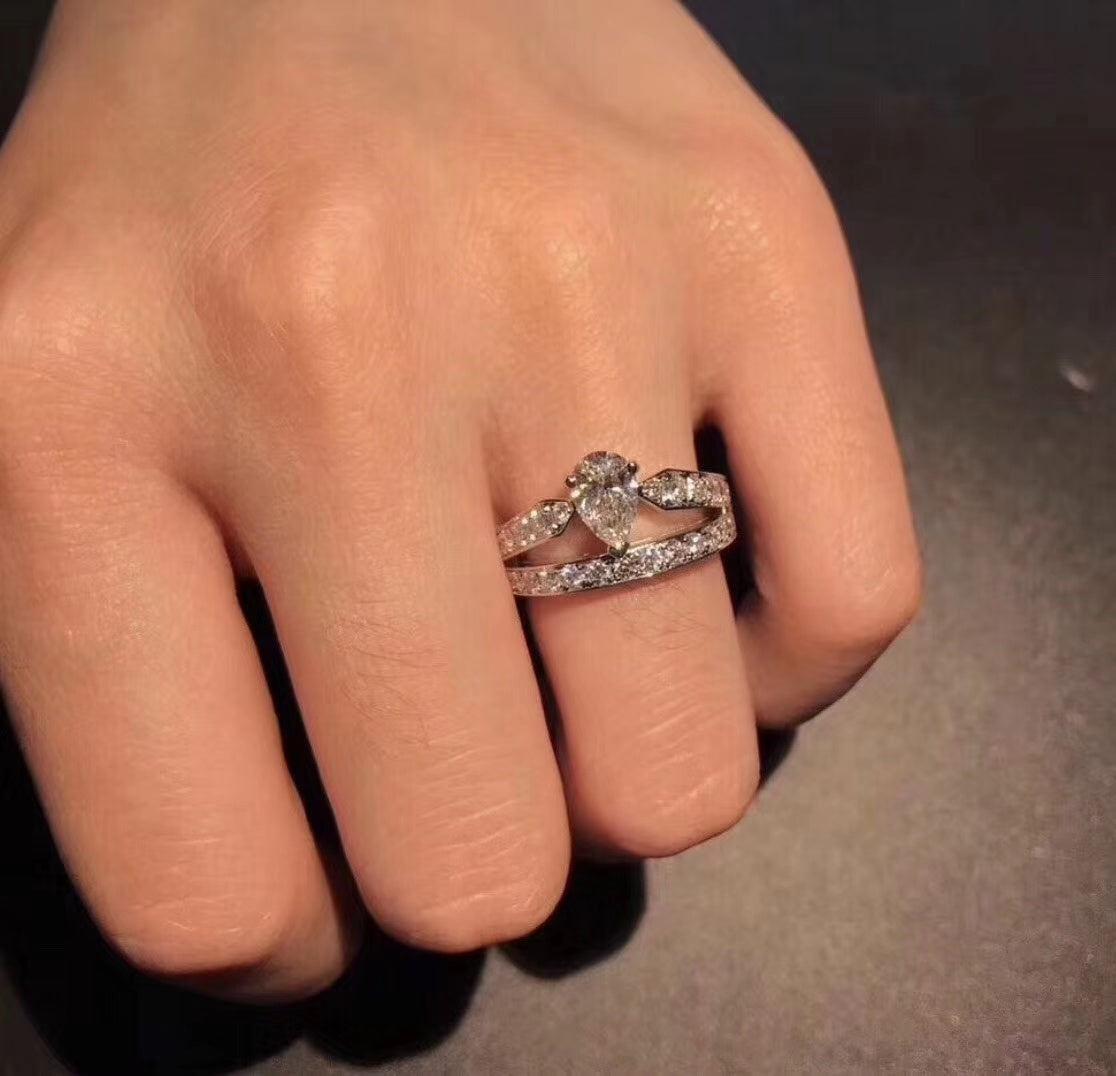 Josephine Engagement 18K Gold Ring product image 3, provided for visual reference and product detail review