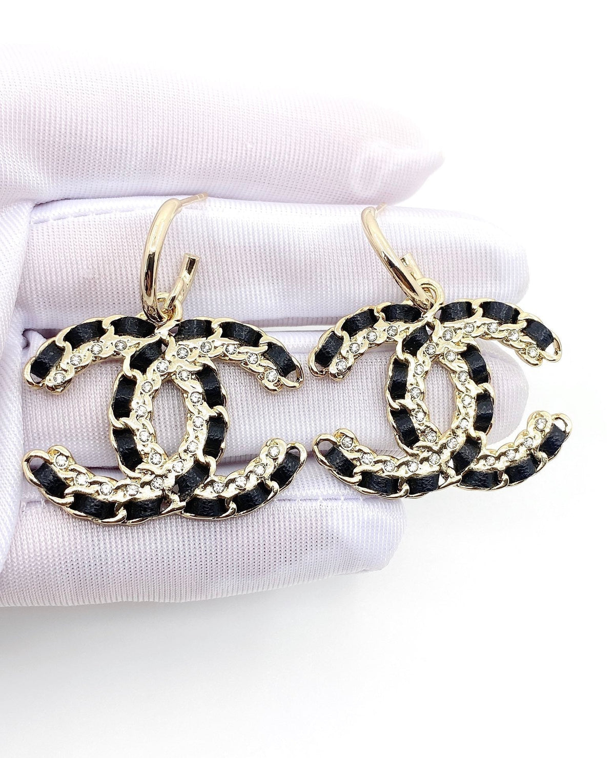 Chanel Pendant Leather 18K Gold Earrings product image 3, provided for visual reference and product detail review
