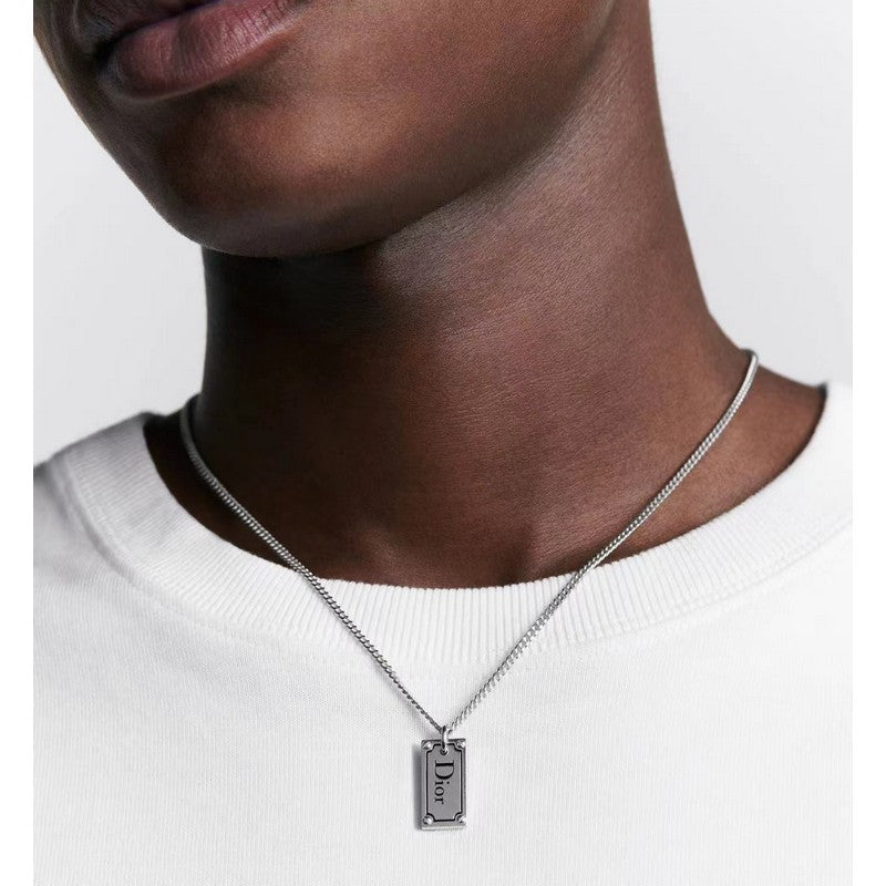 Dior Oblique Plate Pendant 18K Gold Necklace product image 2, provided for visual reference and product detail review