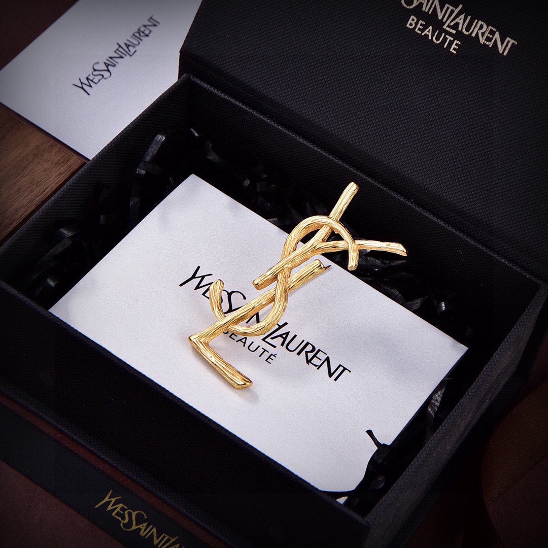 YSL Vintage 18K Gold Brooch product image 5, provided for visual reference and product detail review