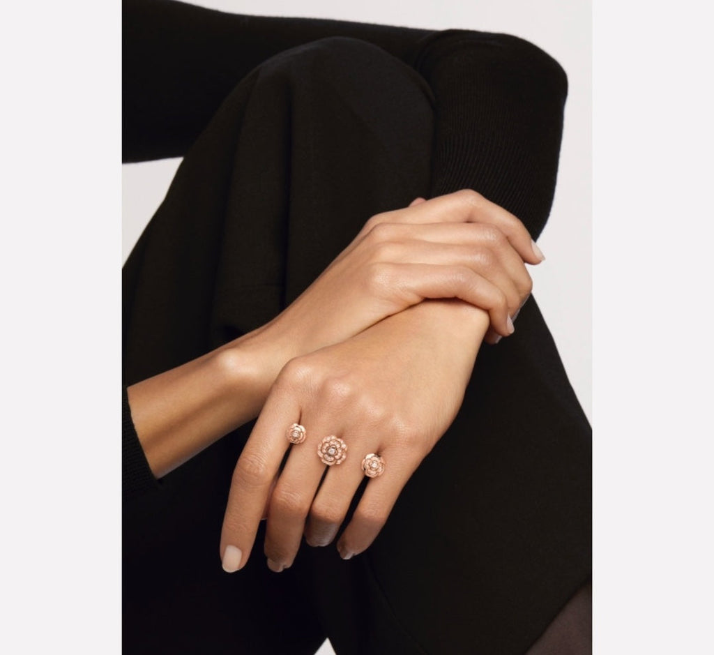 Chanel Extrait De Cam ̈¦lia Transformable 18K Gold Ring product image 5, provided for visual reference and product detail