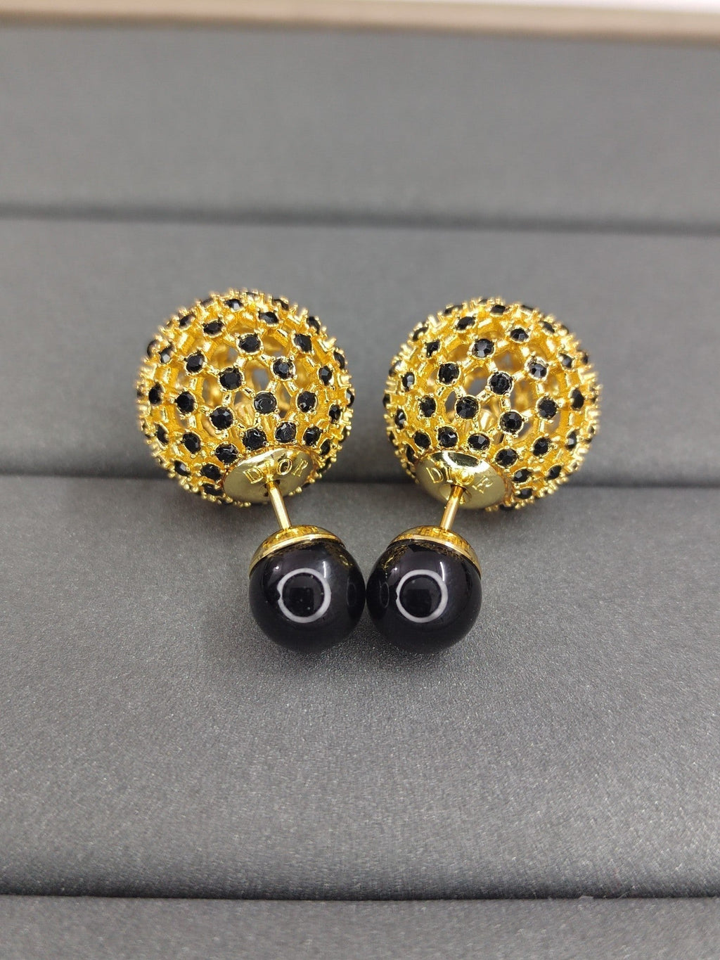 Dior Tribales Black Stone-Effect Resin Pearls 18K Gold Earrings product image 2, provided for visual reference and product