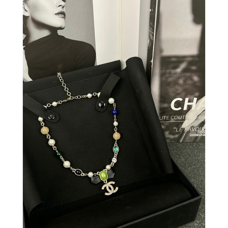 Chanel Crystal Bow 18K Gold Necklace product image 4, provided for visual reference and product detail review