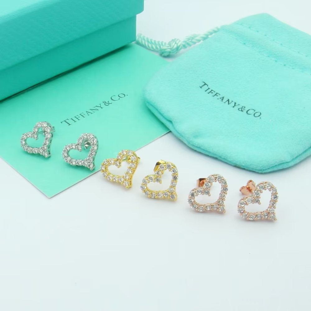 Tiffany Heart Diamonds 18K Gold Earrings product image 6, provided for visual reference and product detail review