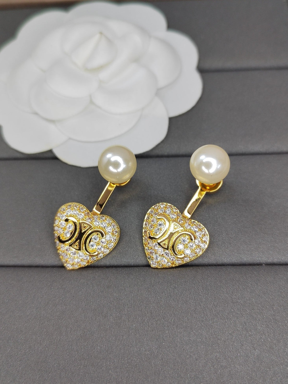 Celine Diamond Heart 18K Gold Earrings product image 3, provided for visual reference and product detail review