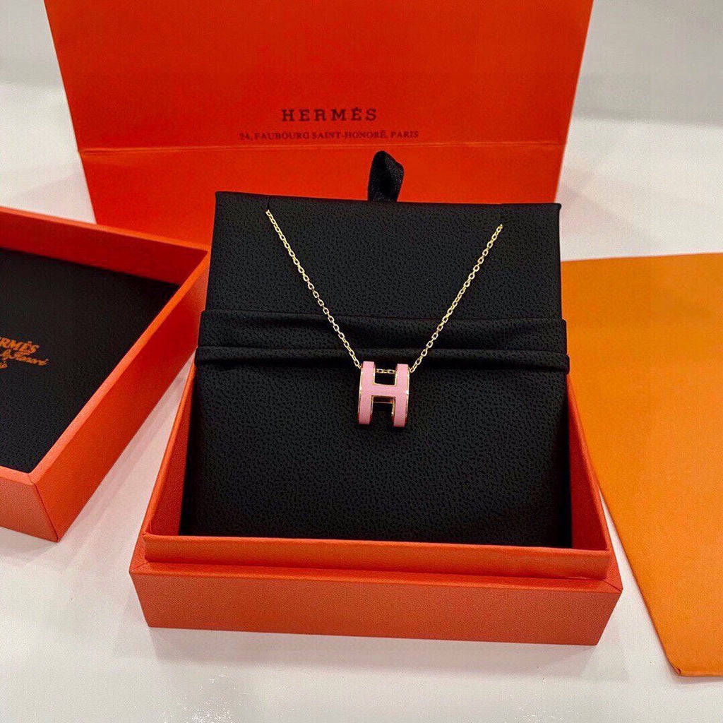 Hermes Mini Pop Pink 18K Gold Necklace product image 11, provided for visual reference and product detail review