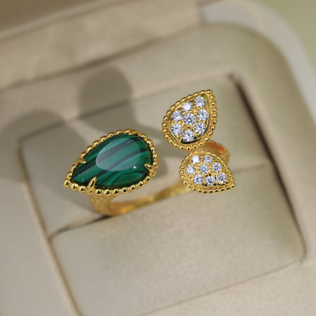 Serpent Boh ̈ ̈me Diamonds 18K Gold Ring product image 9, provided for visual reference and product detail review
