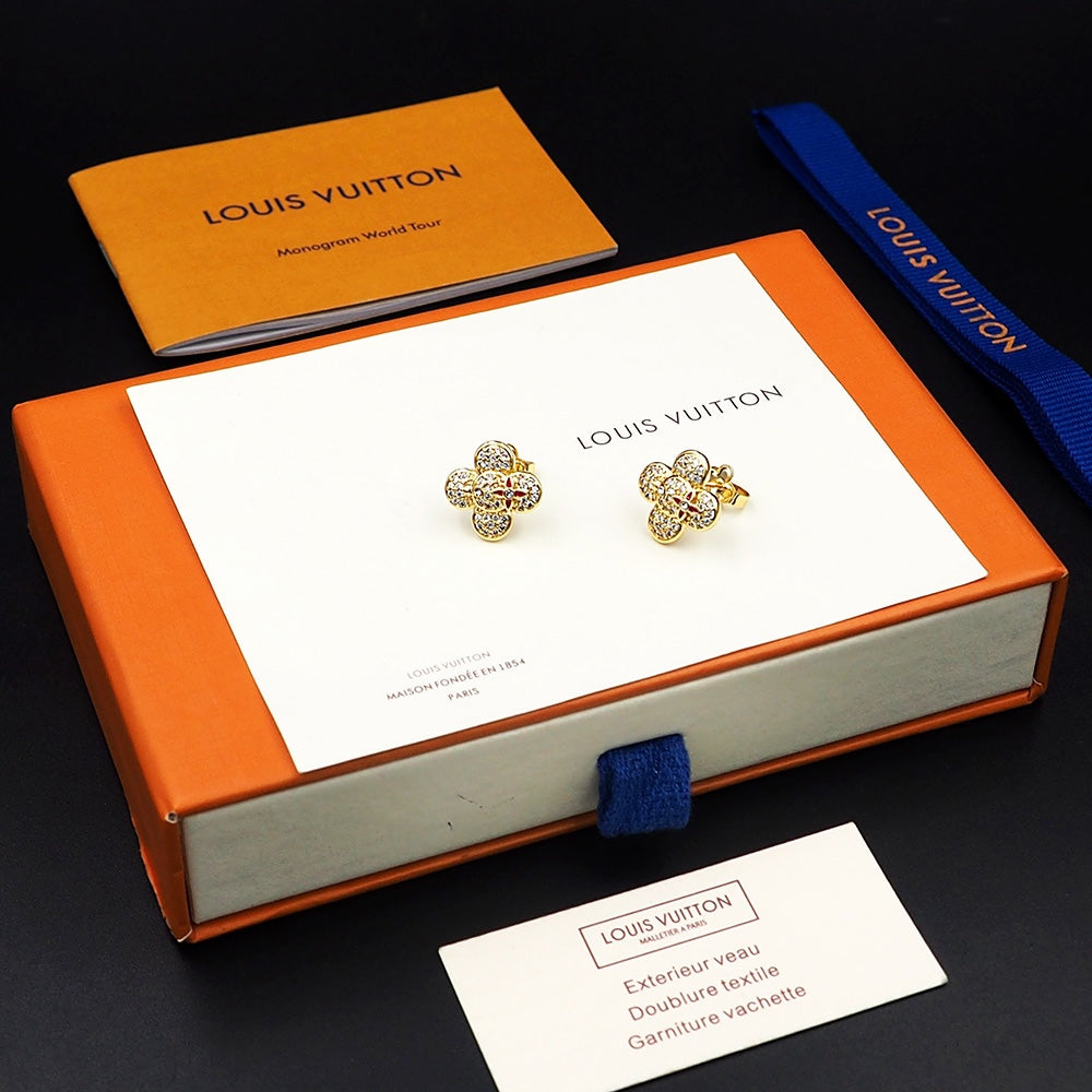 Louis Vuitton Vivienne Diamond 18K Gold Earrings product image 12, provided for visual reference and product detail review