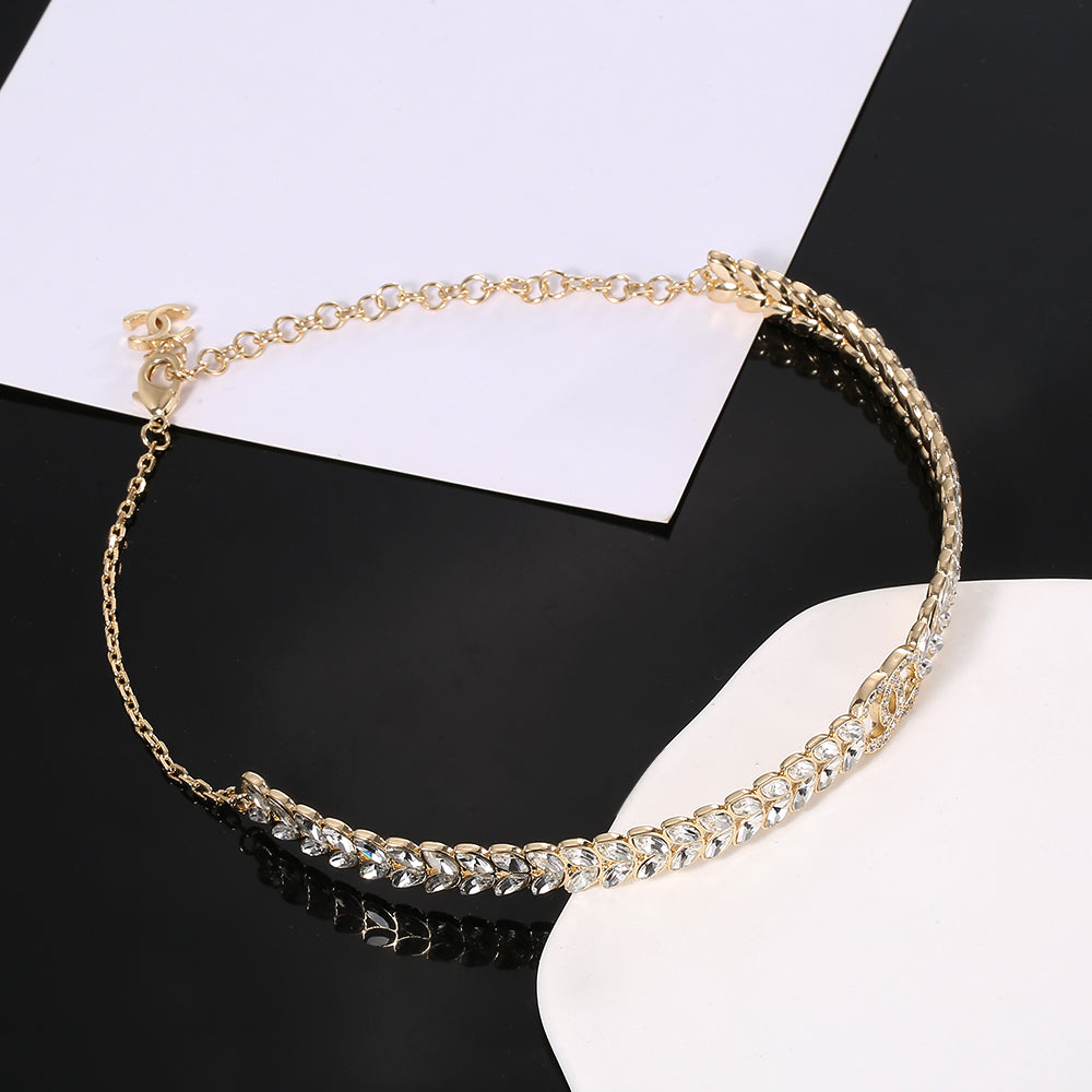 Chanel Diamonds Choker 18K Gold Necklace product image 3, provided for visual reference and product detail review