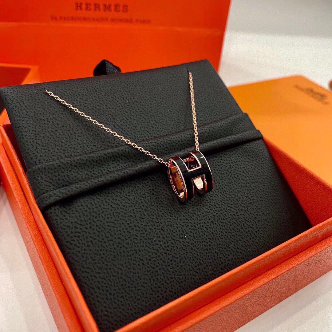Hermes Mini Pop Black 18K Gold Necklace product image 5, provided for visual reference and product detail review