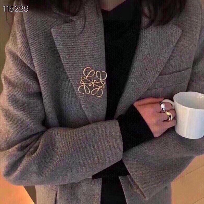LOEWE Anagram Gold 18K Gold Brooch product image 3, provided for visual reference and product detail review