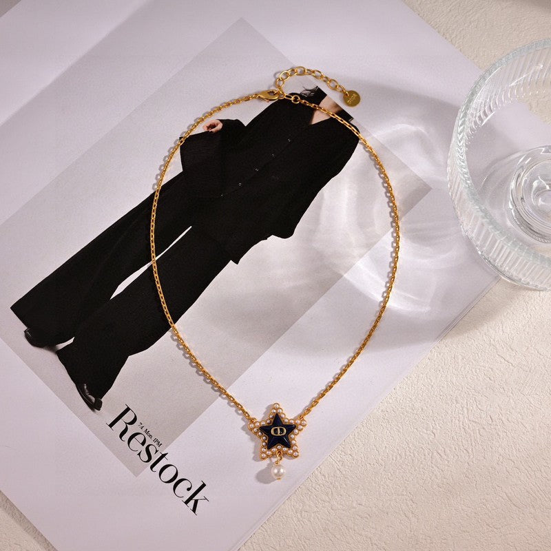 Dior Petit Lucky Baroque 18K Gold Necklace product image 2, provided for visual reference and product detail review
