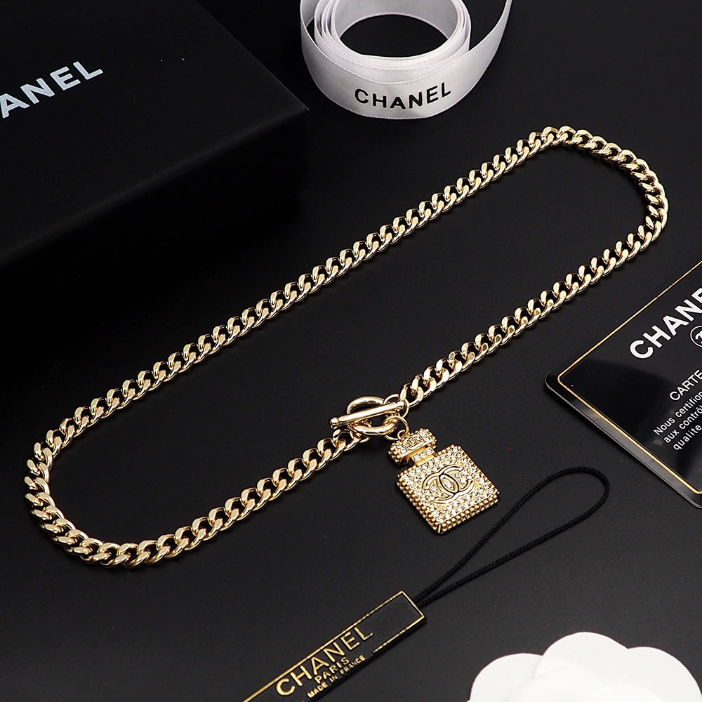 Chanel Diamond Perfume Bottle Pendant 18K Gold Necklace product image 4, provided for visual reference and product detail