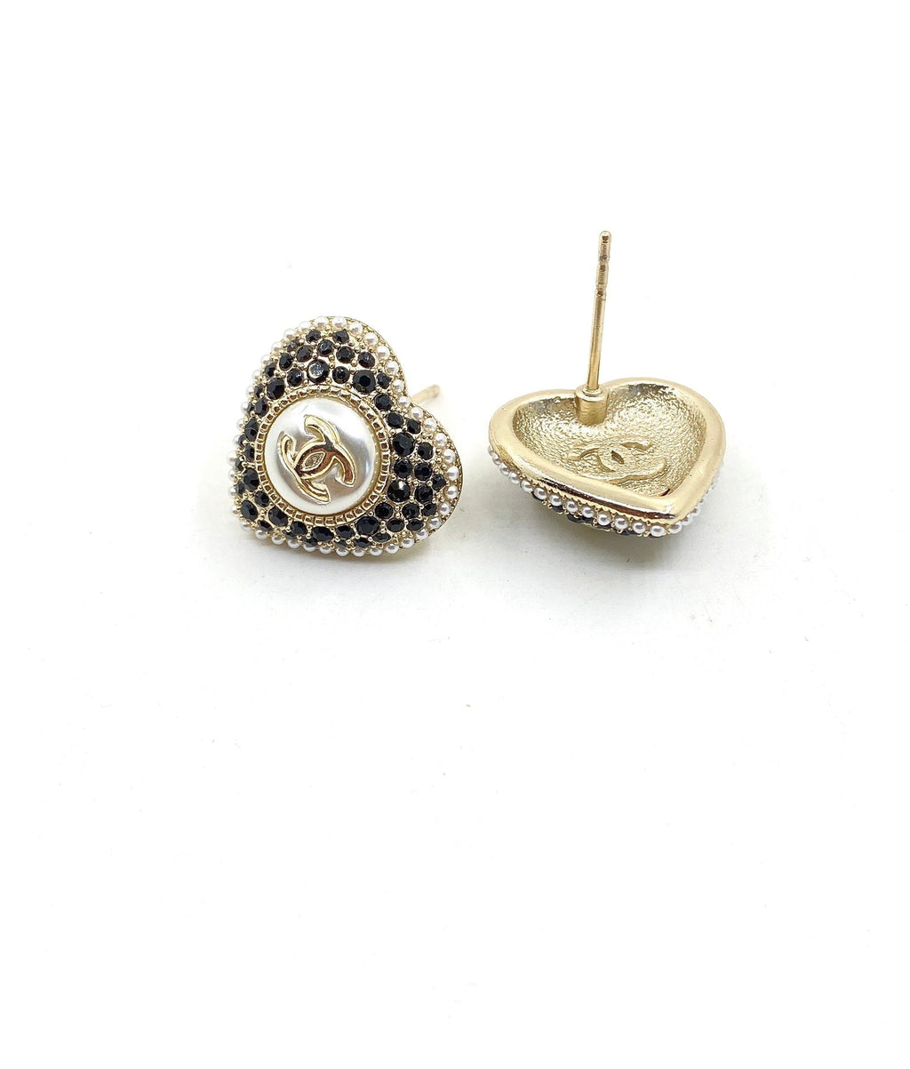 Chanel Heart Crystals 18K Gold Earrings product image 2, provided for visual reference and product detail review