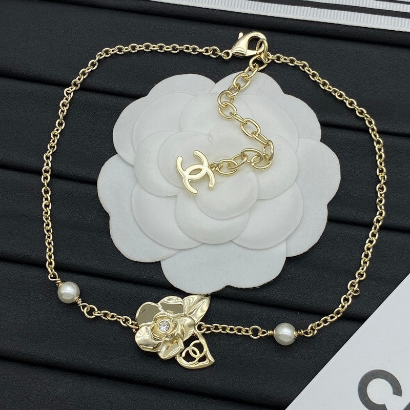 Chanel Camellia 18K Gold Necklace product image 3, provided for visual reference and product detail review