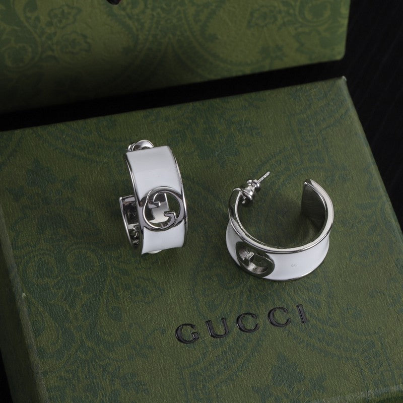 Gucci Double Color Enamel 18K Gold Earrings product image 3, provided for visual reference and product detail review