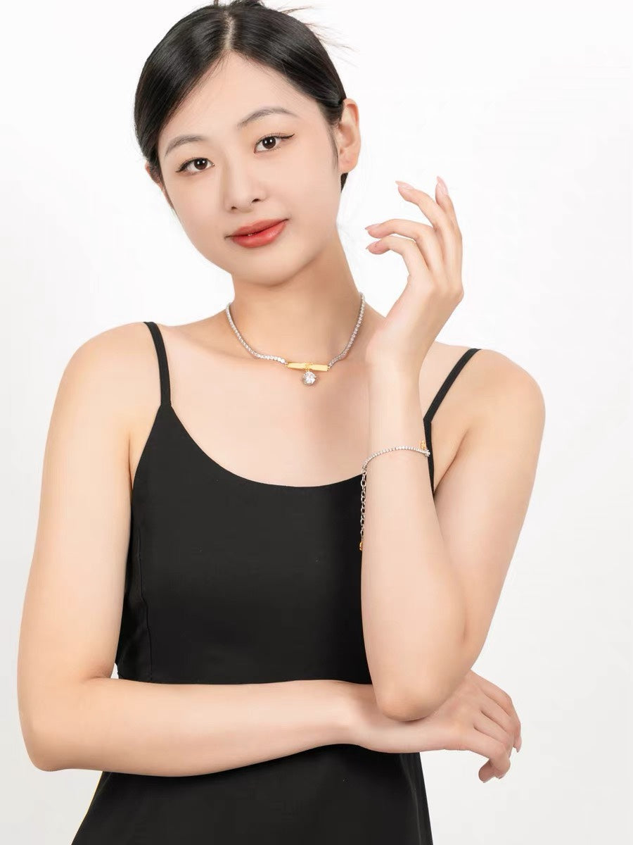 Celine Celine Line Diamonds 18K Gold Necklace product image 4, provided for visual reference and product detail review
